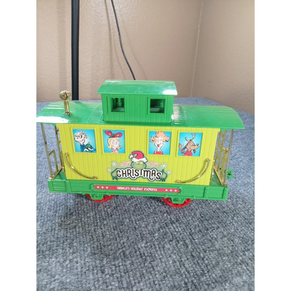 Dr Seuss Grinch Holiday Express Christmas Train 4 Piece Set Engine Cars No Track